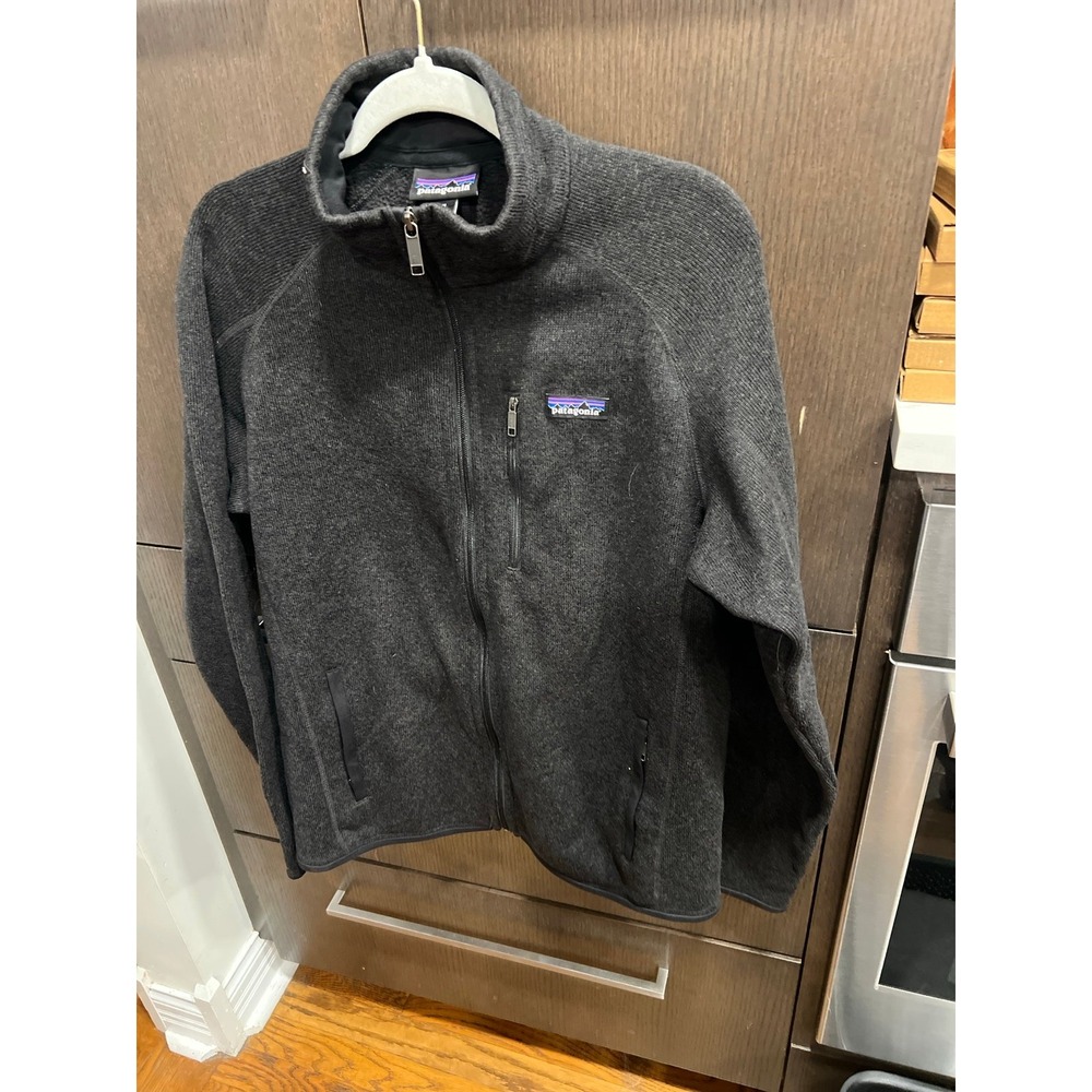 Patagonia Men's Better Sweater Fleece Jacket in black medium